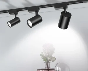 Bật nguồn và kiểm tra hoạt động của đèn