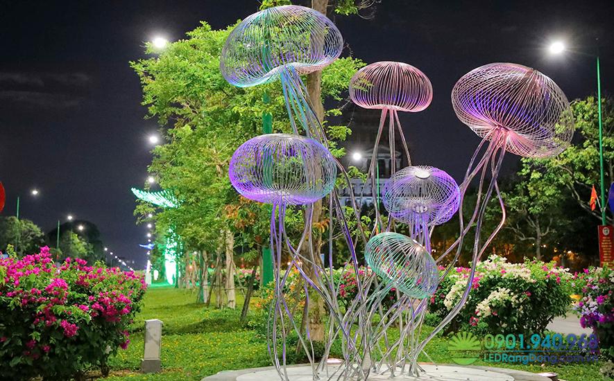 Chiếu sáng công viên, vườn hoa và sân chơi